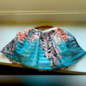 Super Cute Rue21 Skirt size small. Great for Spring and Summer. like New!